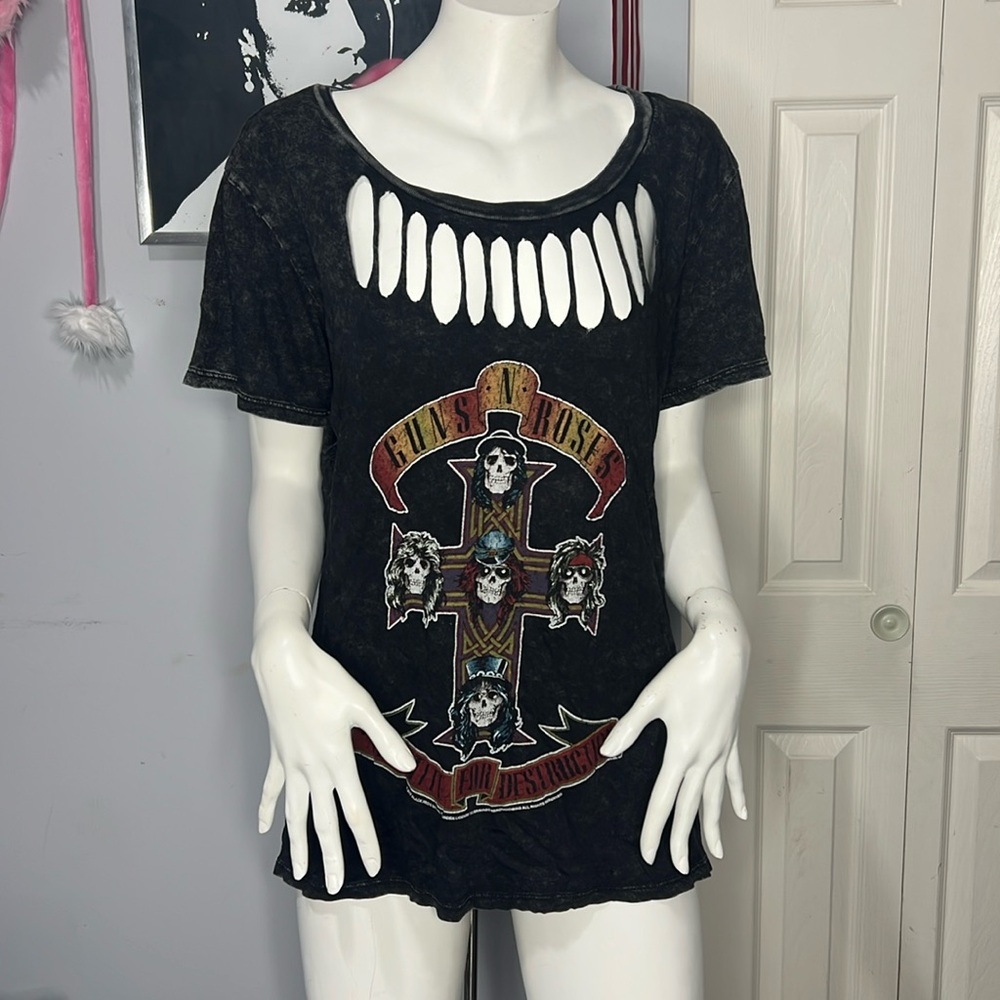 HotTopic Band Tee